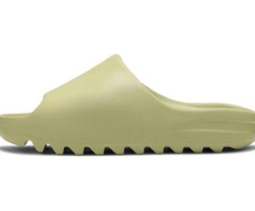 Yeezy Slides 'Resin' 2021