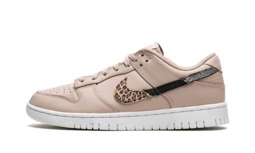 WMNS Dunk Low SE Primal Pink