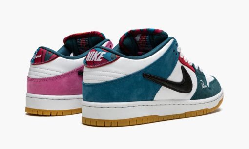 Dunk SB Low Pro QS Parra (Friends & Family)