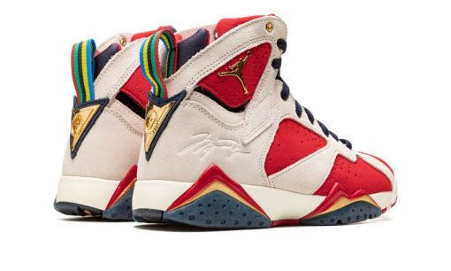 AIR JORDAN RETRO 7 Trophy Room