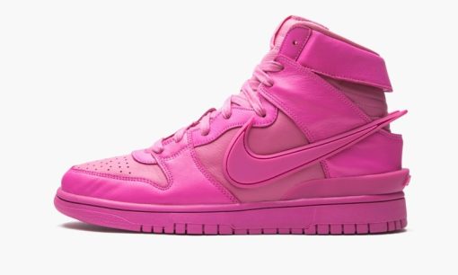 Dunk High SP Ambush – Lethal Pink
