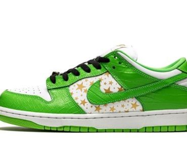 SB Dunk Low Supreme – Stars – Mean Green