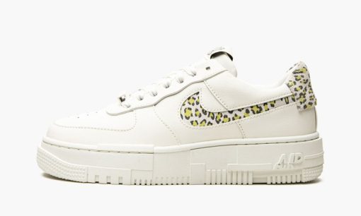 WMNS Air Force 1 Pixel Leopard