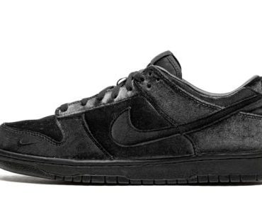 Dunk Low Dover Street Market Triple Black Velvet