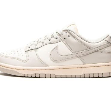 WMNS Dunk Low Light Bone