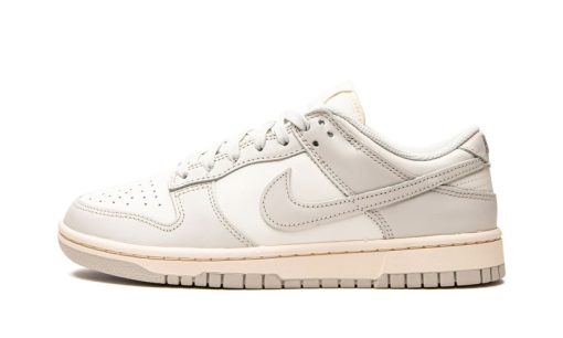 WMNS Dunk Low Light Bone
