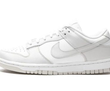Dunk Low WMNS Photon Dust