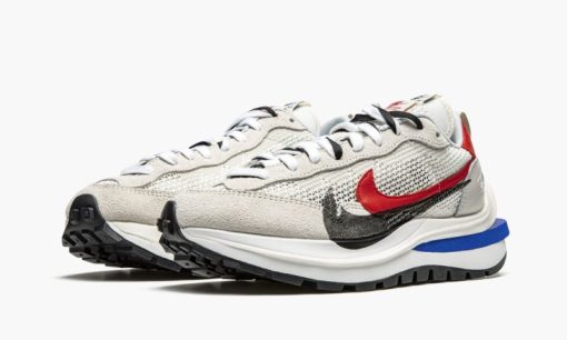 VaporWaffle Sacai – Sport Fuchsia