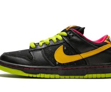 SB Dunk Low Premium Space Tiger
