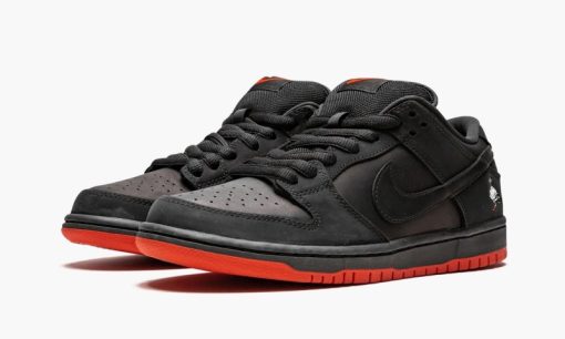 SB Dunk Low TRD QS Black Pigeon