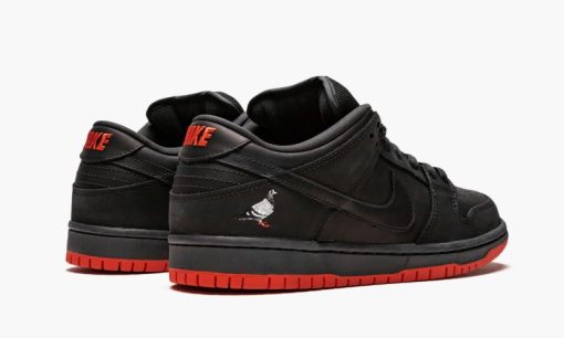 SB Dunk Low TRD QS Black Pigeon