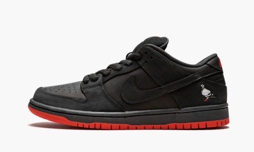 SB Dunk Low TRD QS Black Pigeon