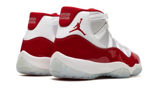 Air Jordan 11 Cherry