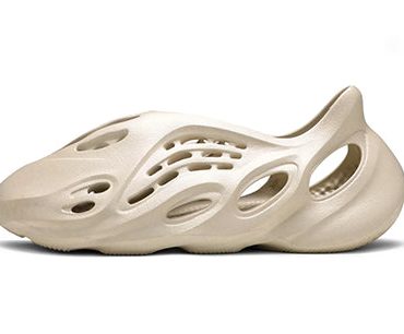 Yeezy Foam Runner 'Sand'