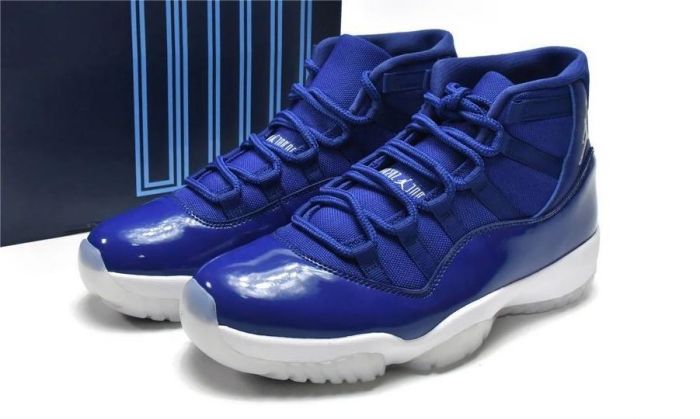 Jordan 11 Retro Rayal Blue