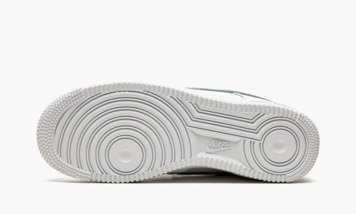 W Air Force 1 '07 ESS Glitter Swoosh – Celery