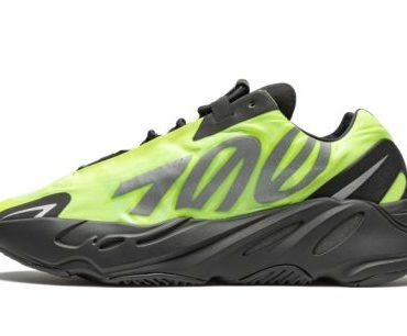 Yeezy Boost 700 MNVN Phosphor