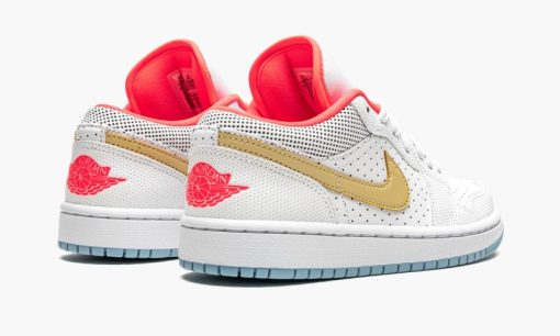WMNS Air Jordan 1 Low SE White / Sesame / Flash Crimson