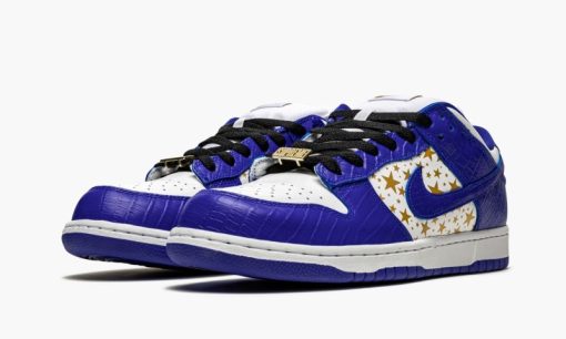 SB Dunk Low Supreme – Stars – Hyper Blue