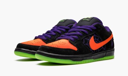 SB Dunk Low Night of Mischief
