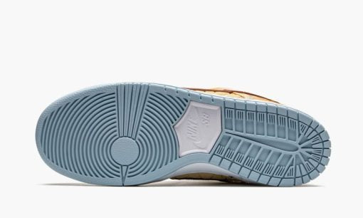 SB Dunk Low Street Hawker