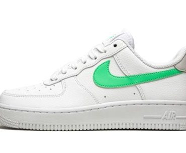 WMNS Air Force 1 Low '07 White / Green Glow
