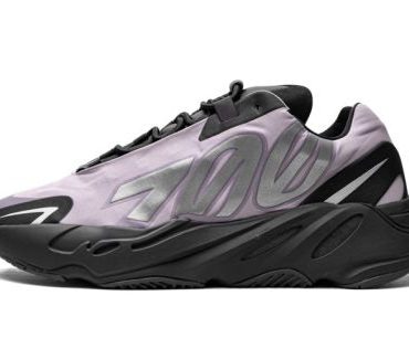Yeezy Boost 700 MNVN Geode