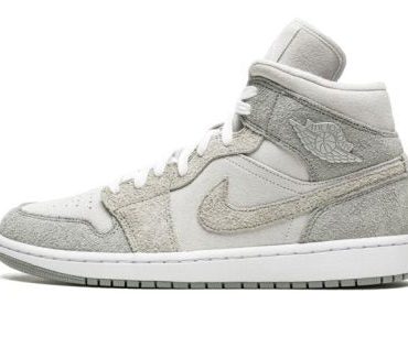 WMNS Air Jordan 1 Mid SE Grey Fleece