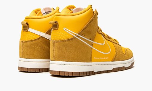 WMNS Dunk High First Use – University Gold