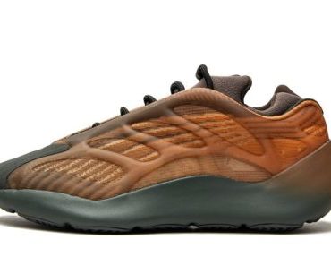 Yeezy Boost 700 V3 Copper Fade