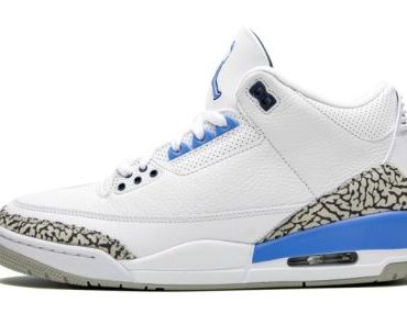 Air Jordan 3 Retro UNC