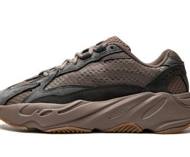 Yeezy Boost 700 V2 Mauve