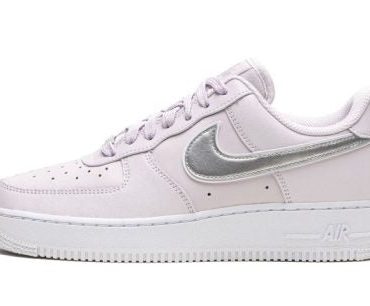 Wmns Air Force 1 '07 ESS Venice / Metallic Silver