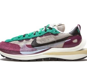 VaporWaffle Sacai – Villain Red / Neptune Green