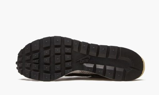 VaporWaffle Sacai – Villain Red / Neptune Green