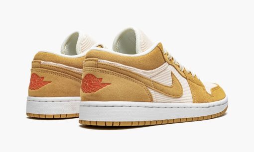 WMNS Air Jordan 1 Low SE Corduroy & Suede