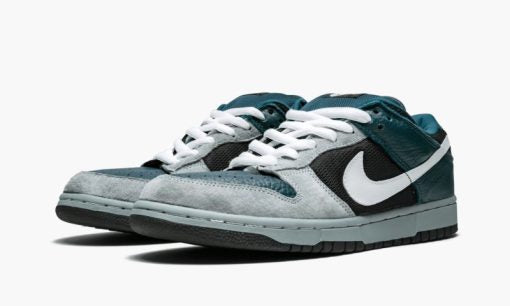 Dunk Low Pro SB FUTURA