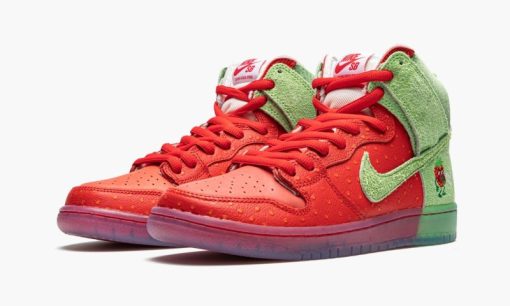 SB Dunk High Strawberry Cough