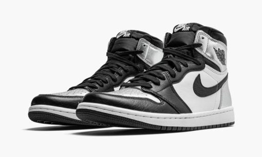 WMNS Air Jordan 1 Retro High OG Silver Toe