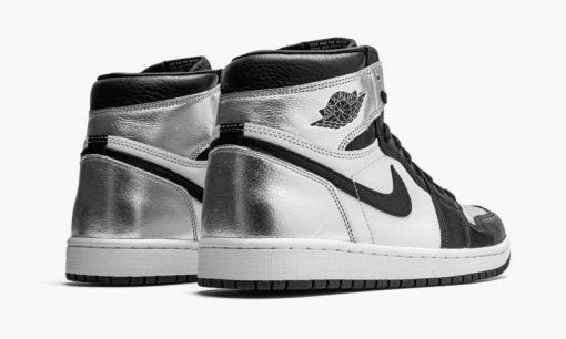 WMNS Air Jordan 1 Retro High OG Silver Toe