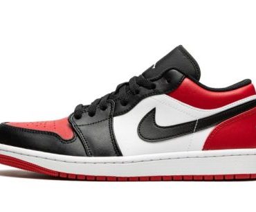 Air Jordan 1 Low Bred Toe