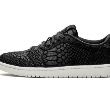 WMNS Air Jordan 1 RE LO