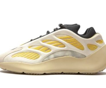 Yeezy Boost 700 V3 Safflower