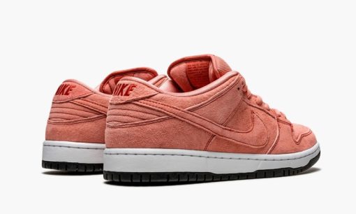 SB Dunk Low Pro Pink Pig