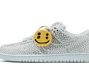 Dunk Low Cactus Plant Flea Market – Swarovski Crystals