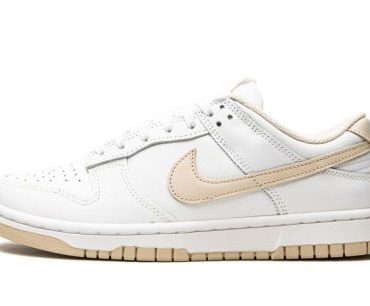 WMNS Dunk Low Pearl White
