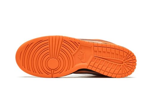 SB DUNK LOW Concepts – Orange Lobster Special Box
